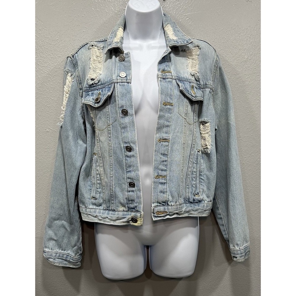 Love Tree Denim Jacket Women's Size Large Light Blue Pockets Buttons Distressed